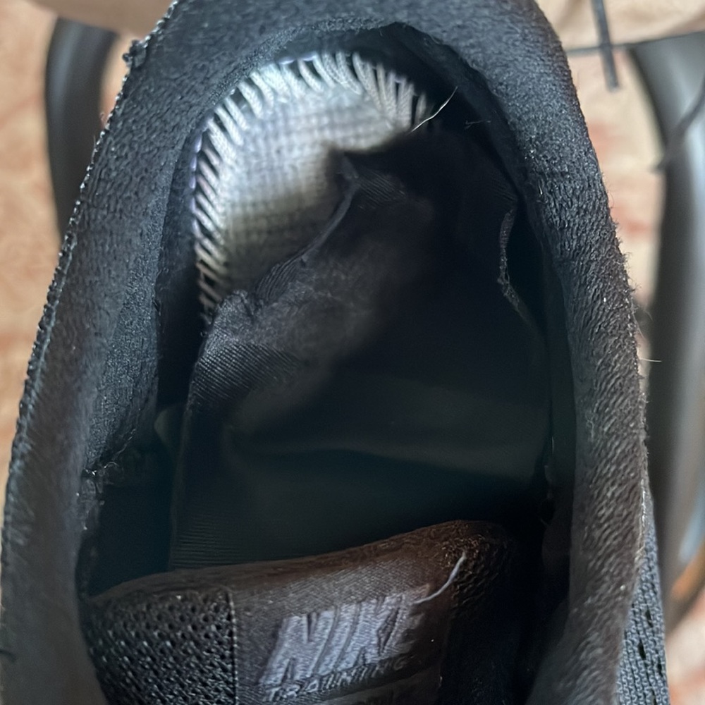 Women’s Nike Trainers - Picture 8 of 8